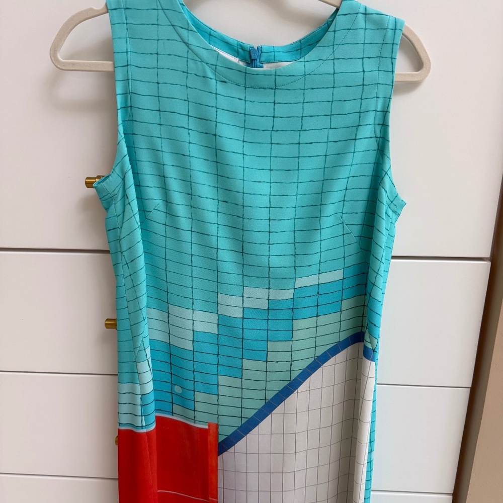 Sleeveless dress by Akris Punto, size 6